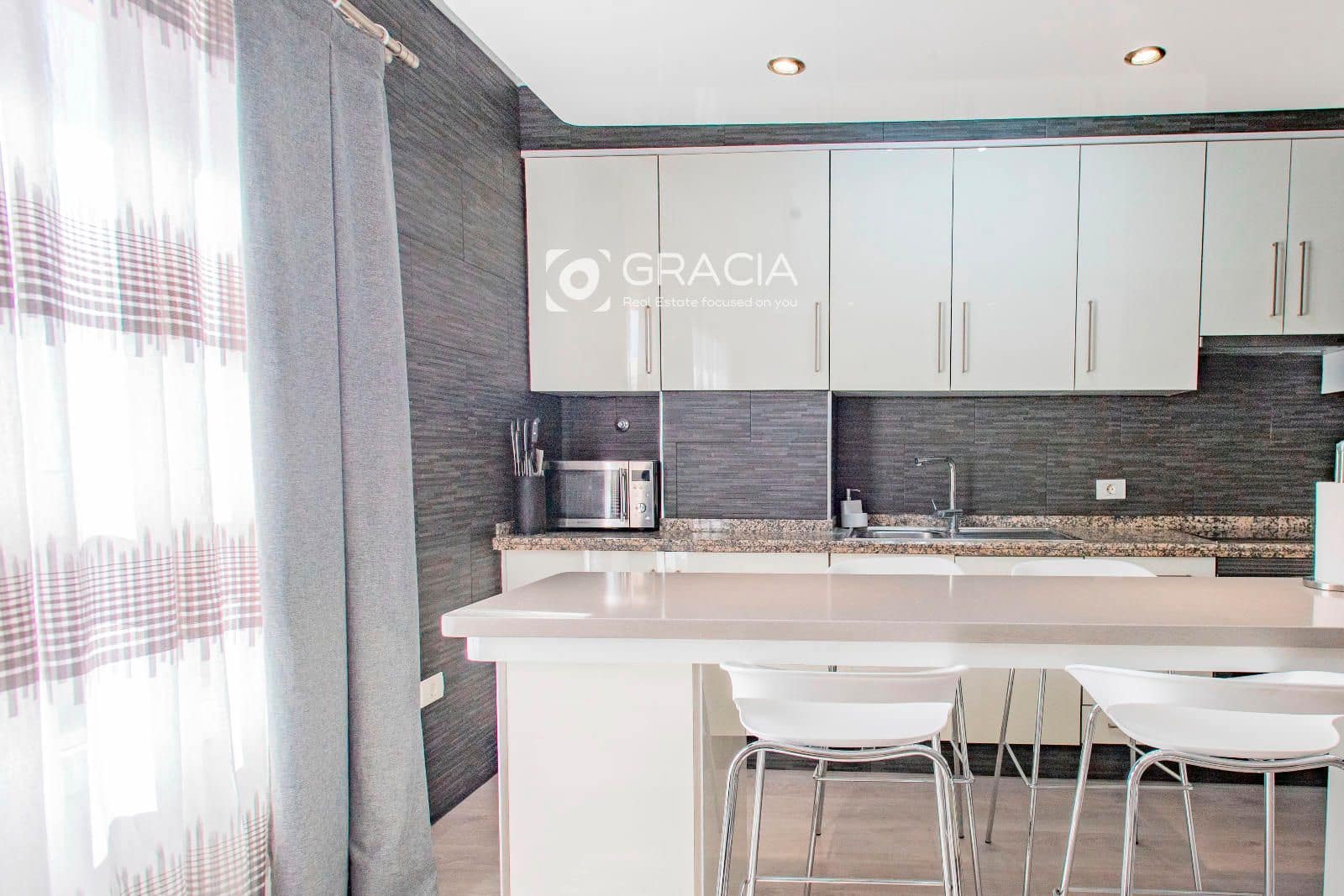 2 sovrum Lägenhet att hyra i Las Chafiras (San Miguel) med garage - 1 200 € (Ref: 9552945)