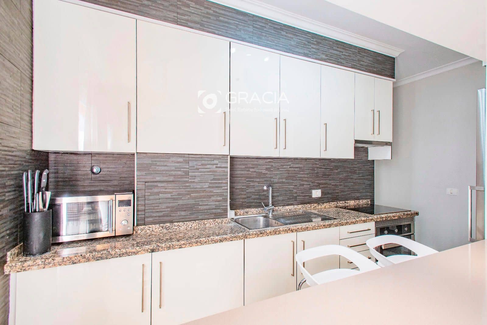 2 sovrum Lägenhet att hyra i Las Chafiras (San Miguel) med garage - 1 200 € (Ref: 9552945)