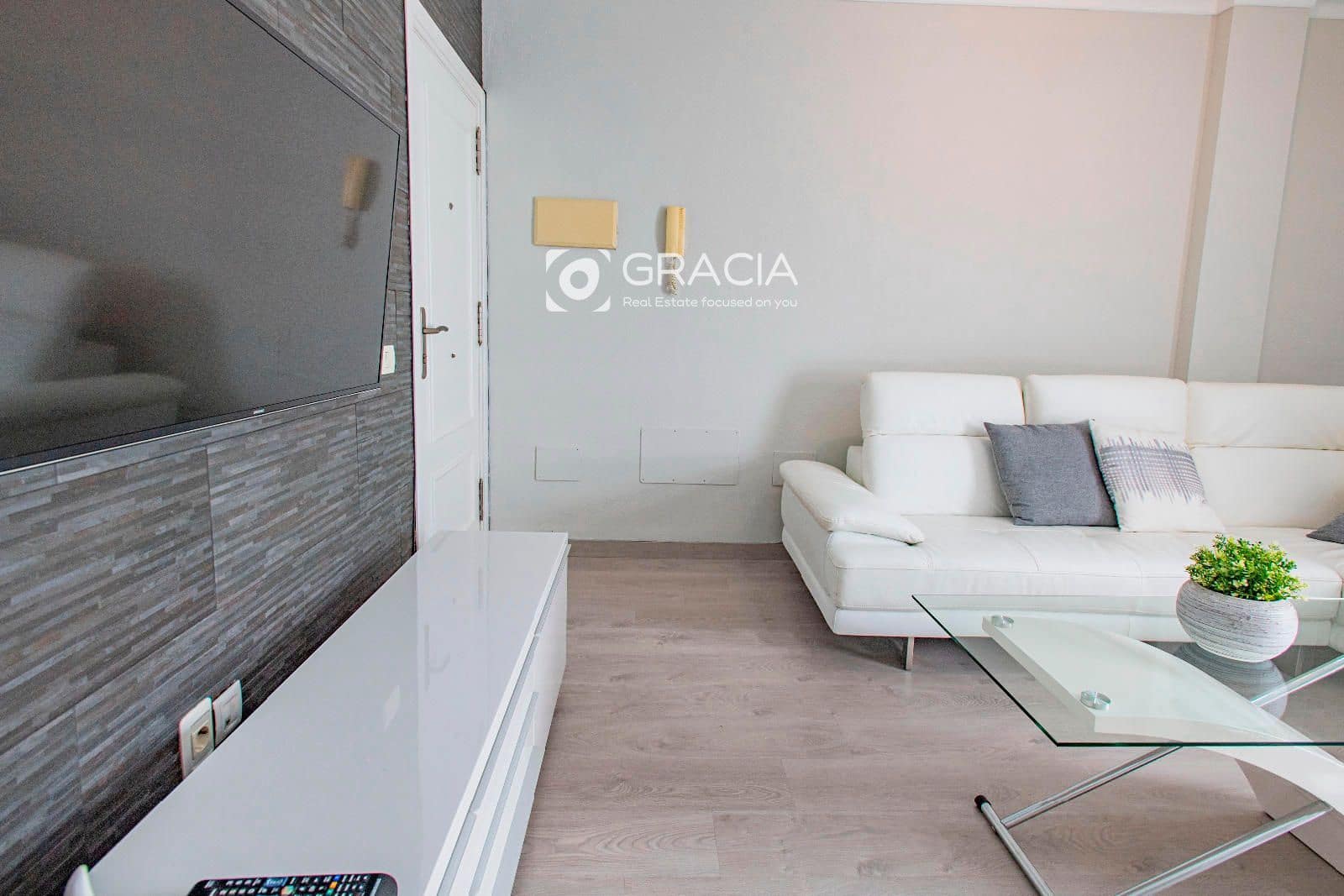 2 sovrum Lägenhet att hyra i Las Chafiras (San Miguel) med garage - 1 200 € (Ref: 9552945)