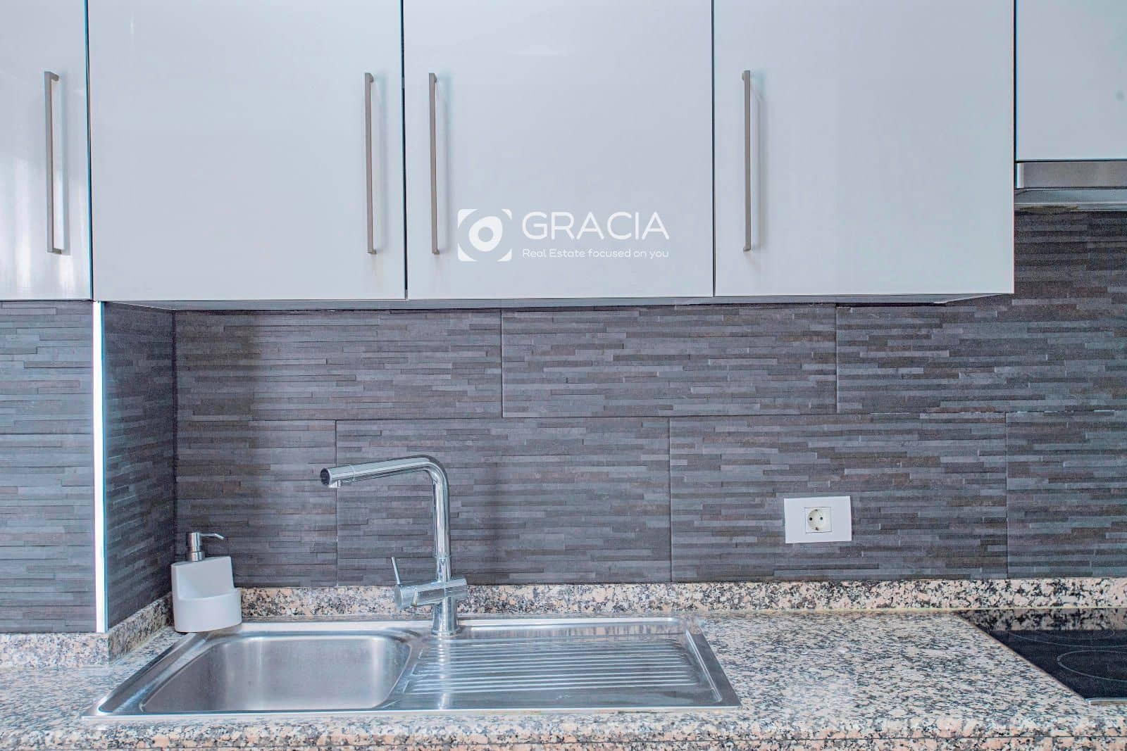 2 sovrum Lägenhet att hyra i Las Chafiras (San Miguel) med garage - 1 200 € (Ref: 9552945)