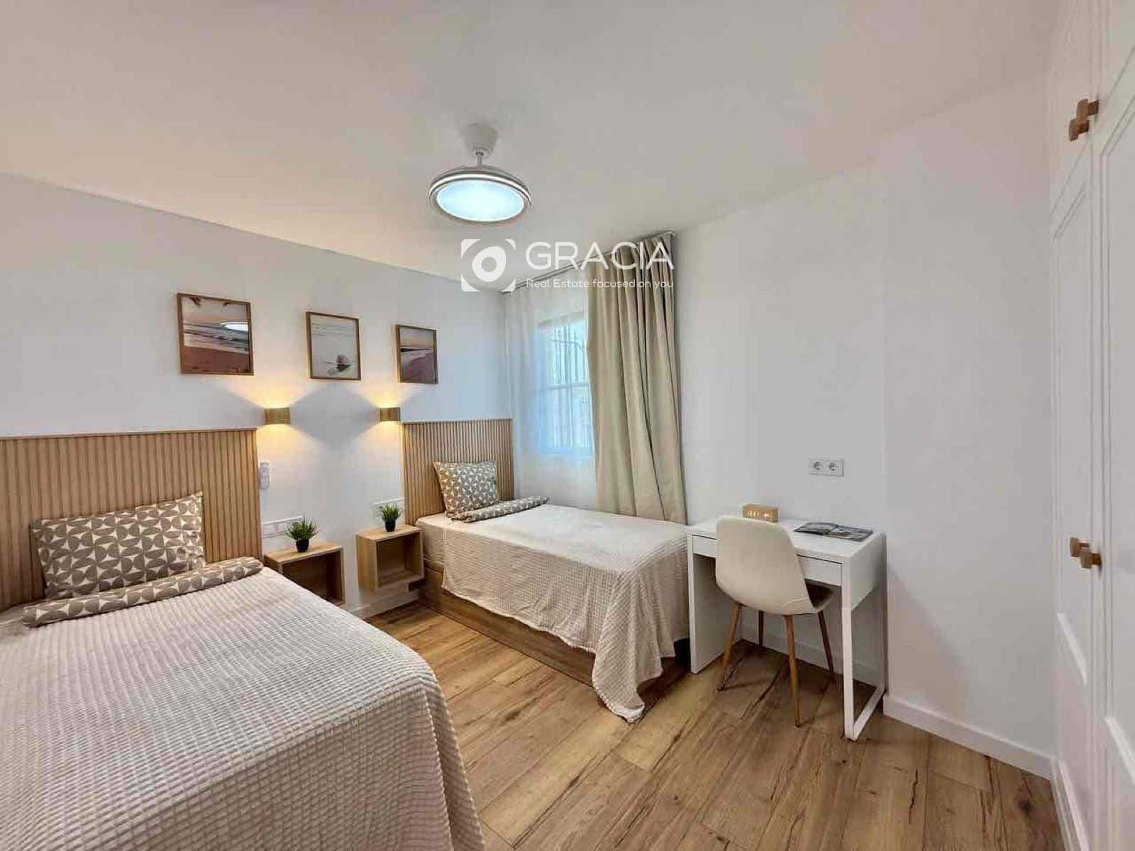 3 slaapkamer Flat te koop in Adeje - € 399.000 (Ref: 9552946)