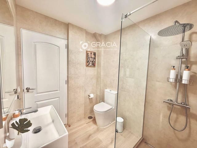 3 slaapkamer Flat te koop in Adeje - € 399.000 (Ref: 9552946)