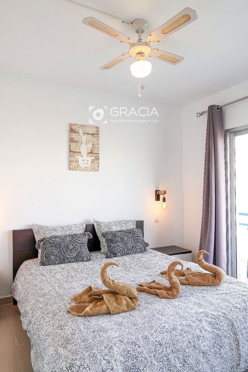 Piso de 2 habitaciones en Playa Paraiso en venta con piscina - 395.000 € (Ref: 9552948)