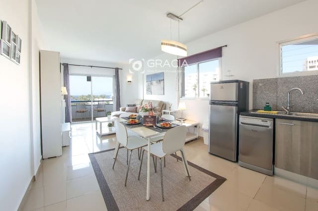 Piso de 2 habitaciones en Playa Paraiso, Adeje en venta con piscina - 395.000 € (Ref: 9552948)