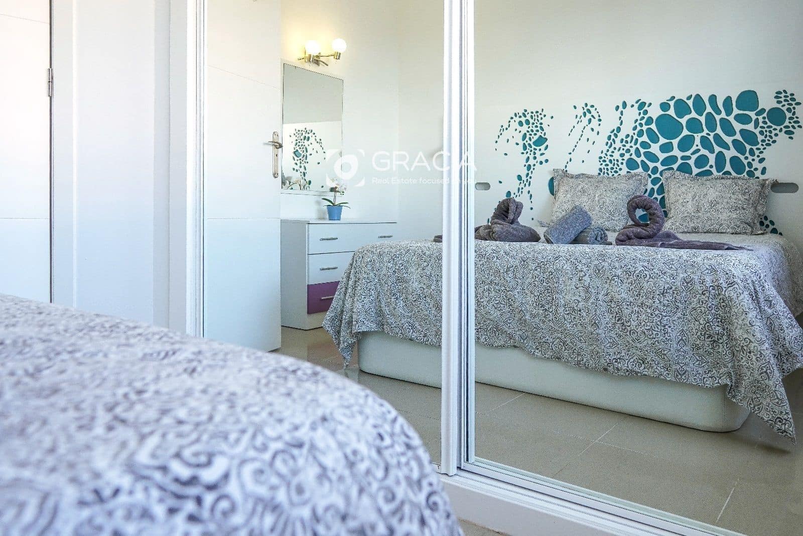 Piso de 2 habitaciones en Playa Paraiso en venta con piscina - 395.000 € (Ref: 9552948)