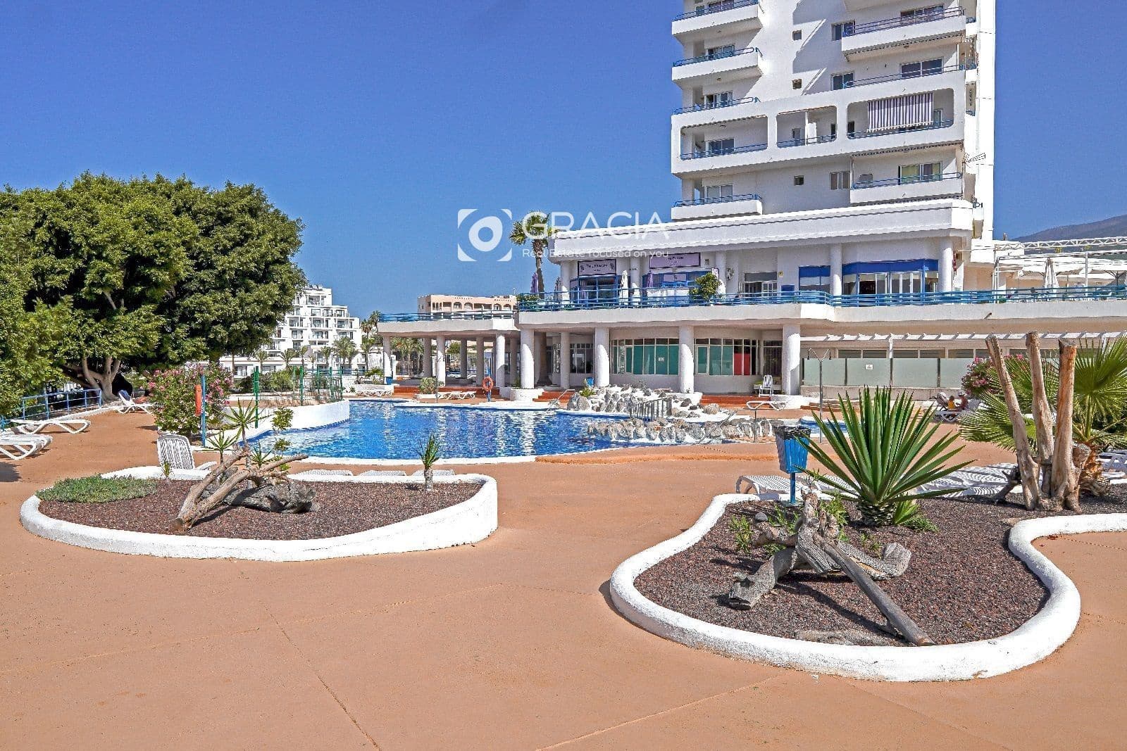 Piso de 2 habitaciones en Playa Paraiso en venta con piscina - 395.000 € (Ref: 9552948)