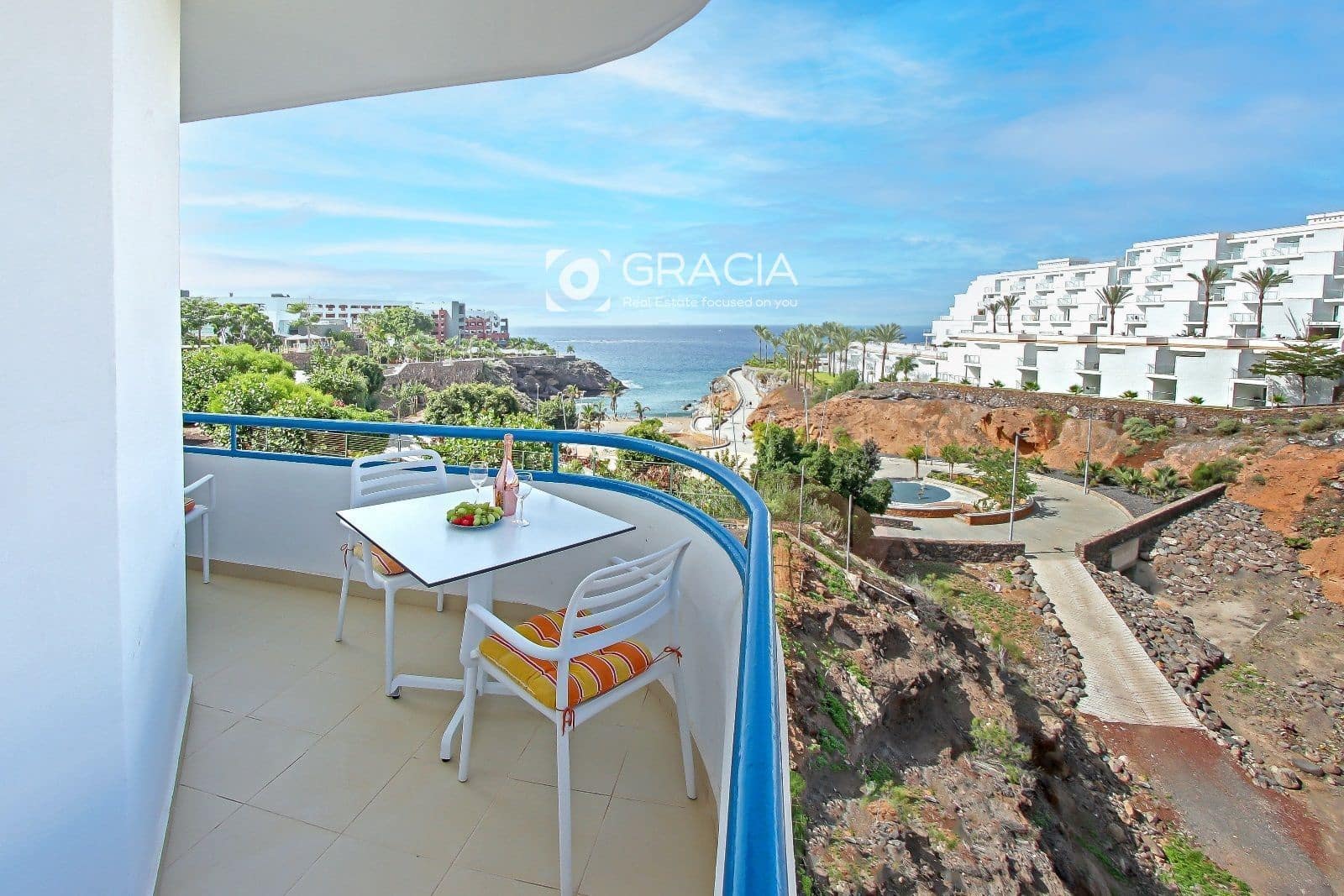 Piso de 2 habitaciones en Playa Paraiso en venta con piscina - 395.000 € (Ref: 9552948)