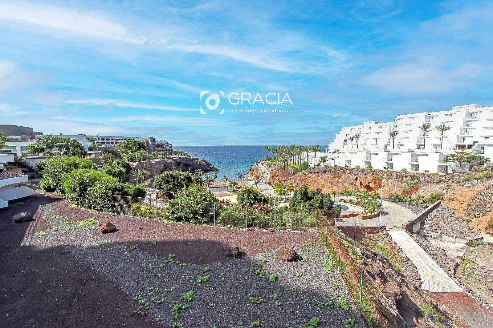 Piso de 2 habitaciones en Playa Paraiso en venta con piscina - 395.000 € (Ref: 9552948)