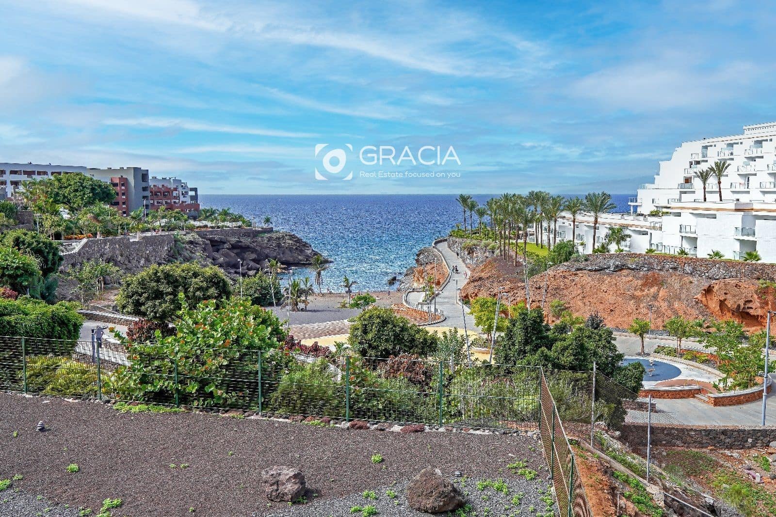 Piso de 2 habitaciones en Playa Paraiso en venta con piscina - 395.000 € (Ref: 9552948)