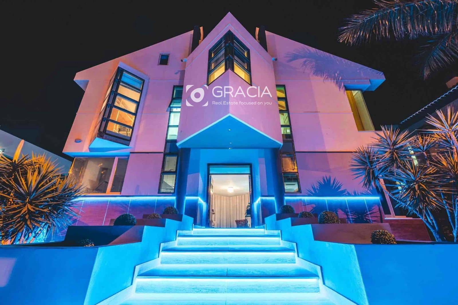 5 quarto Casa em Banda para venda em Adeje com piscina garagem - 2 399 000 € (Ref: 9552950)