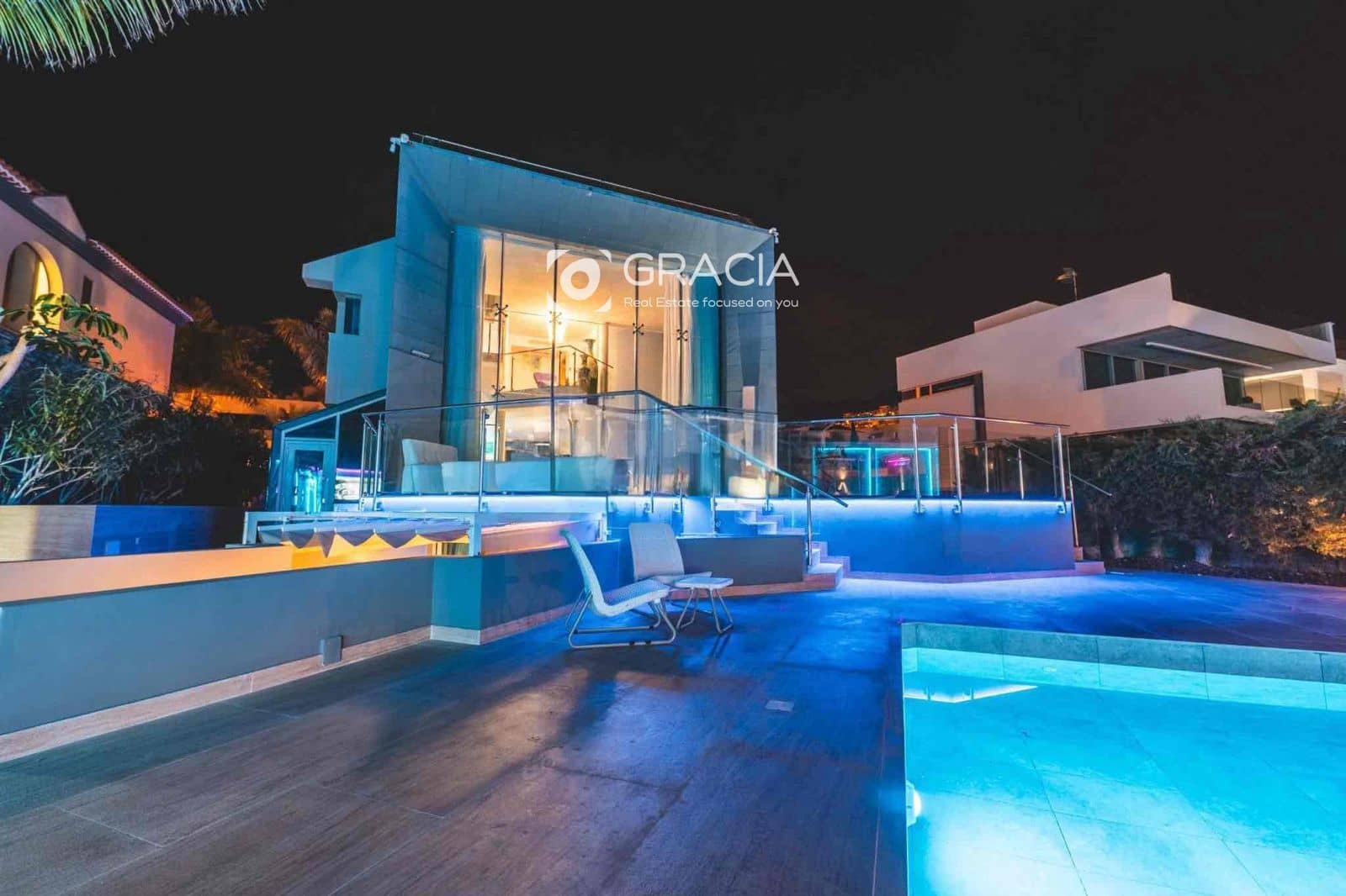 5 quarto Casa em Banda para venda em Adeje com piscina garagem - 2 399 000 € (Ref: 9552950)