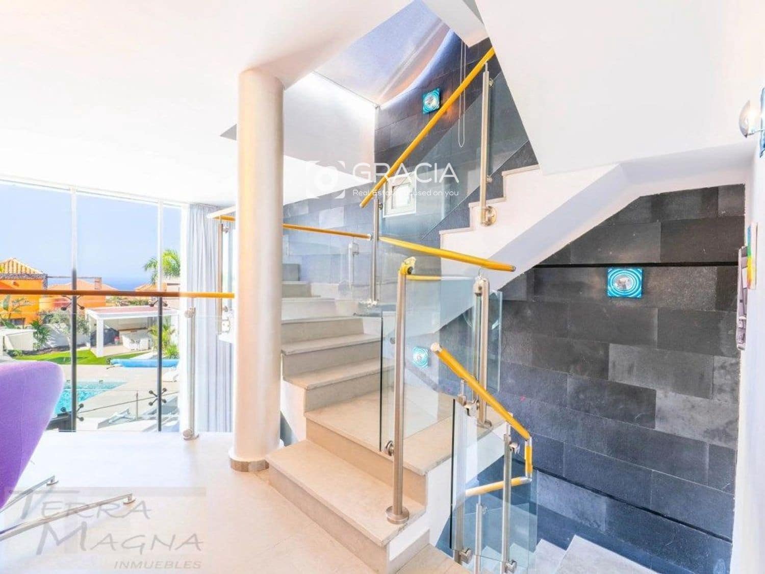 5 quarto Casa em Banda para venda em Adeje com piscina garagem - 2 399 000 € (Ref: 9552950)