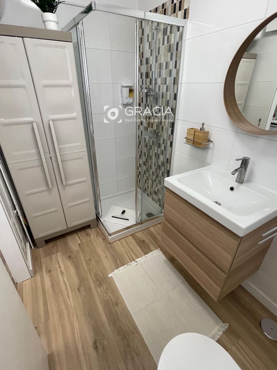 Mieszkanie na sprzedaż w Los Cristianos z basenem - 299 000 € (Ref: 9552952)