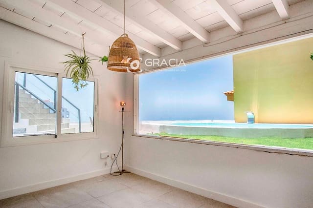 4 chambre Maison de Ville à vendre à Los Menores, Adeje avec piscine garage - 595 000 € (Ref: 9552953)