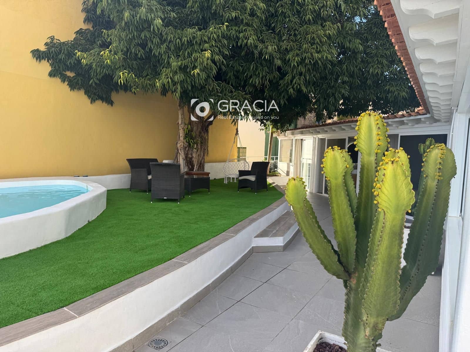 4 bedroom Townhouse for sale in Los Menores with pool garage - € 595,000 (Ref: 9552953)