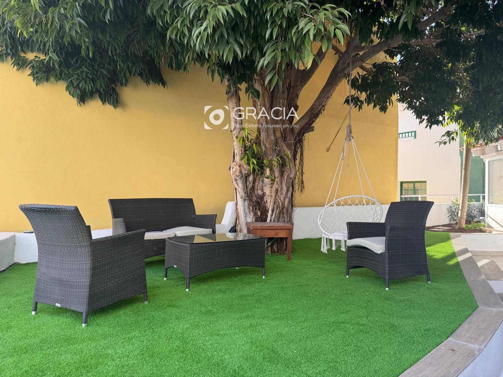 4 bedroom Townhouse for sale in Los Menores with pool garage - € 595,000 (Ref: 9552953)