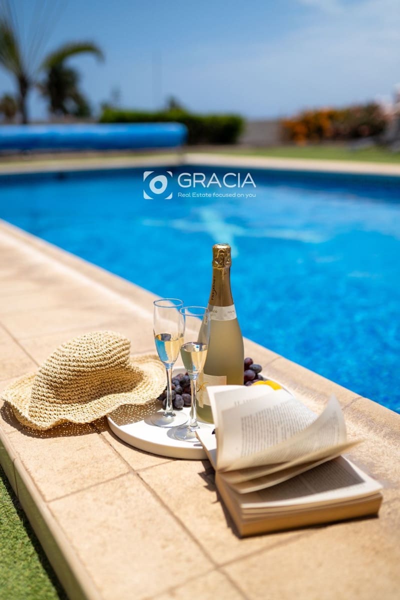 8 soveværelse Villa til salg i San Miguel de Abona med swimmingpool garage - € 1.800.000 (Ref: 9552956)