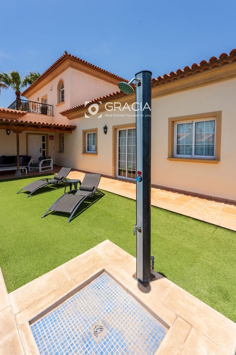 8 soveværelse Villa til salg i San Miguel de Abona med swimmingpool garage - € 1.800.000 (Ref: 9552956)