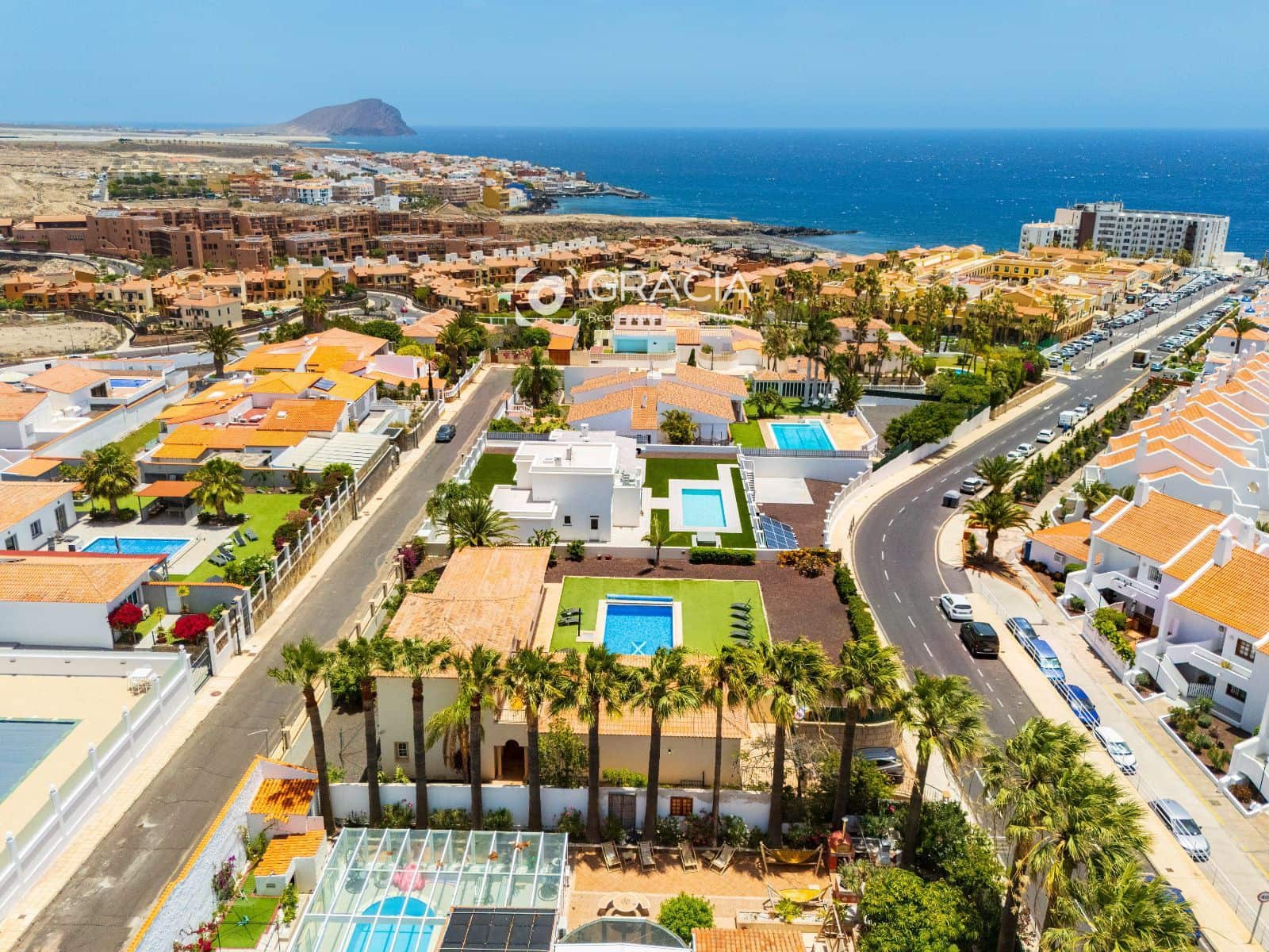 8 soveværelse Villa til salg i San Miguel de Abona med swimmingpool garage - € 1.800.000 (Ref: 9552956)