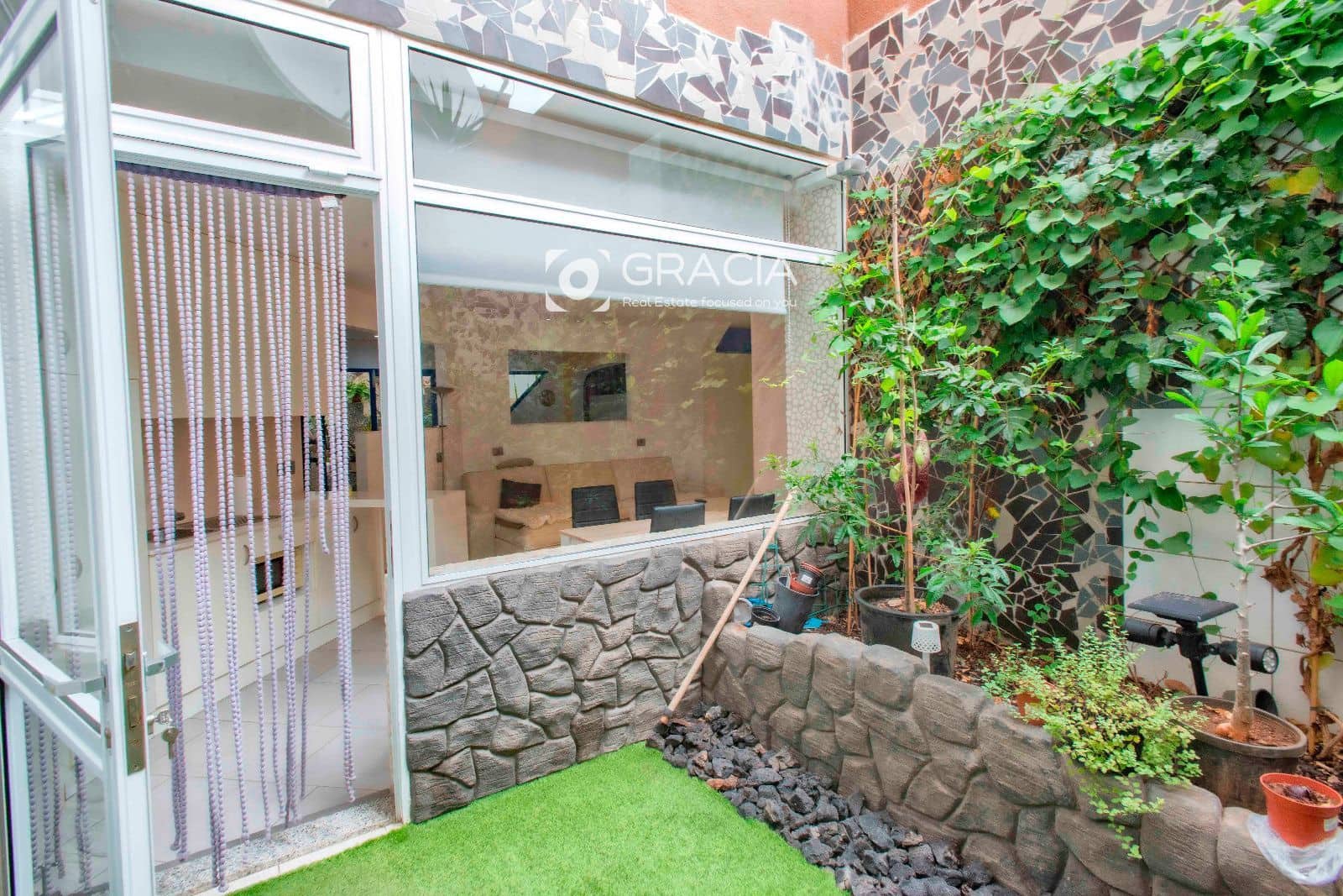 Komercyjne na sprzedaż w Costa del Silencio - 940 000 € (Ref: 9552957)