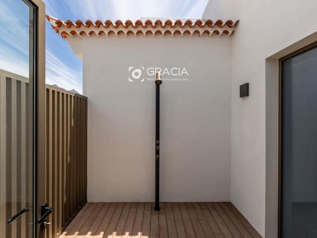 Casa de 5 habitaciones en Adeje en venta con piscina garaje - 4.750.000 € (Ref: 9552958)