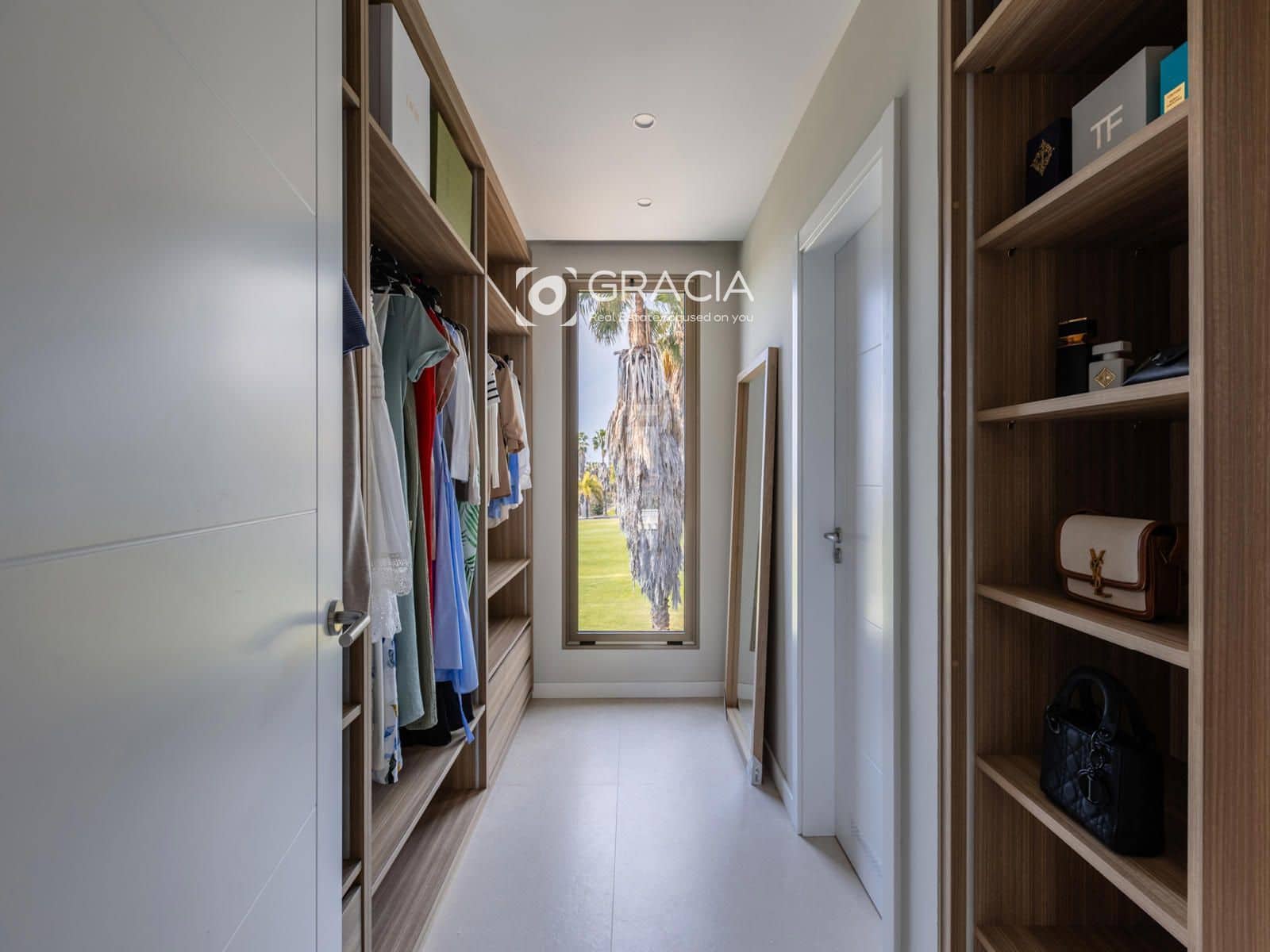 Casa de 5 habitaciones en Adeje en venta con piscina garaje - 4.750.000 € (Ref: 9552958)