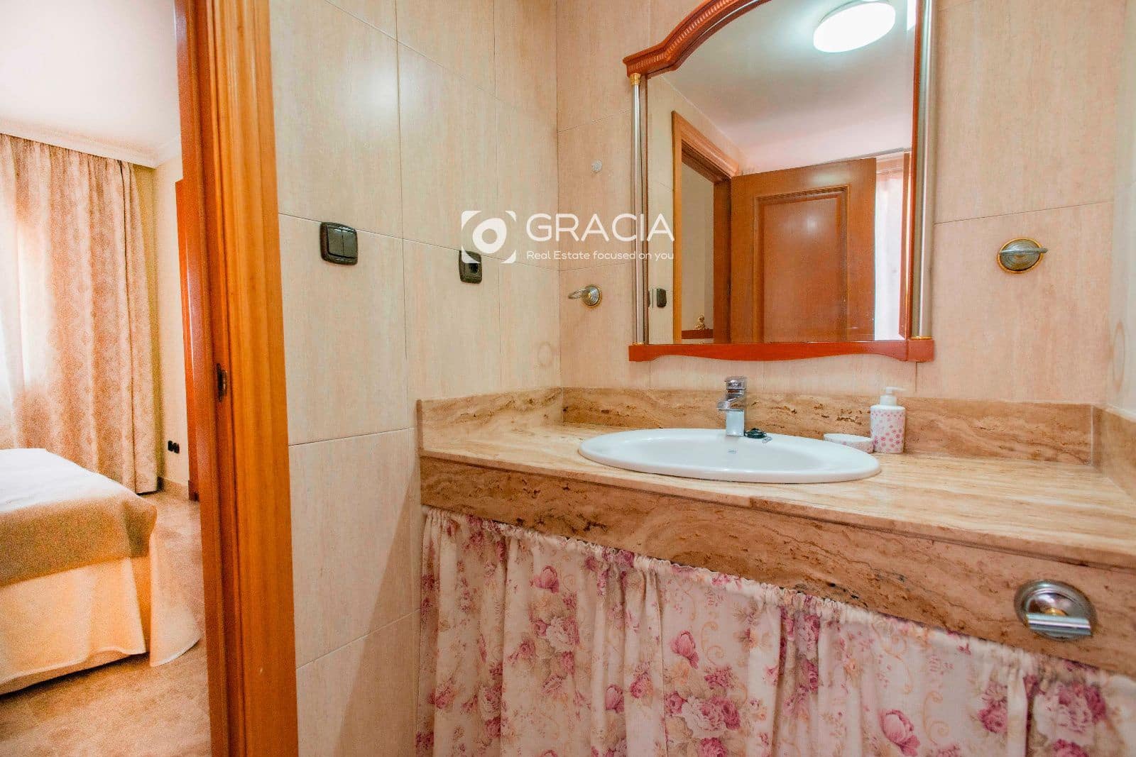 4 Zimmer Wohnung zu verkaufen in Los Cristianos mit Pool Garage - 849.000 € (Ref: 9552959)