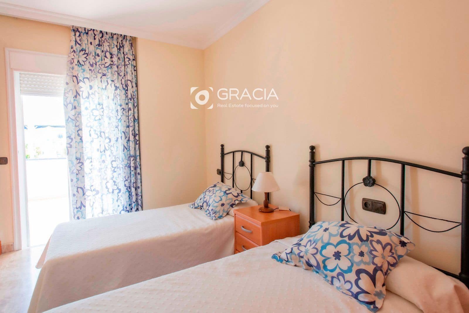 4 Zimmer Wohnung zu verkaufen in Los Cristianos mit Pool Garage - 849.000 € (Ref: 9552959)