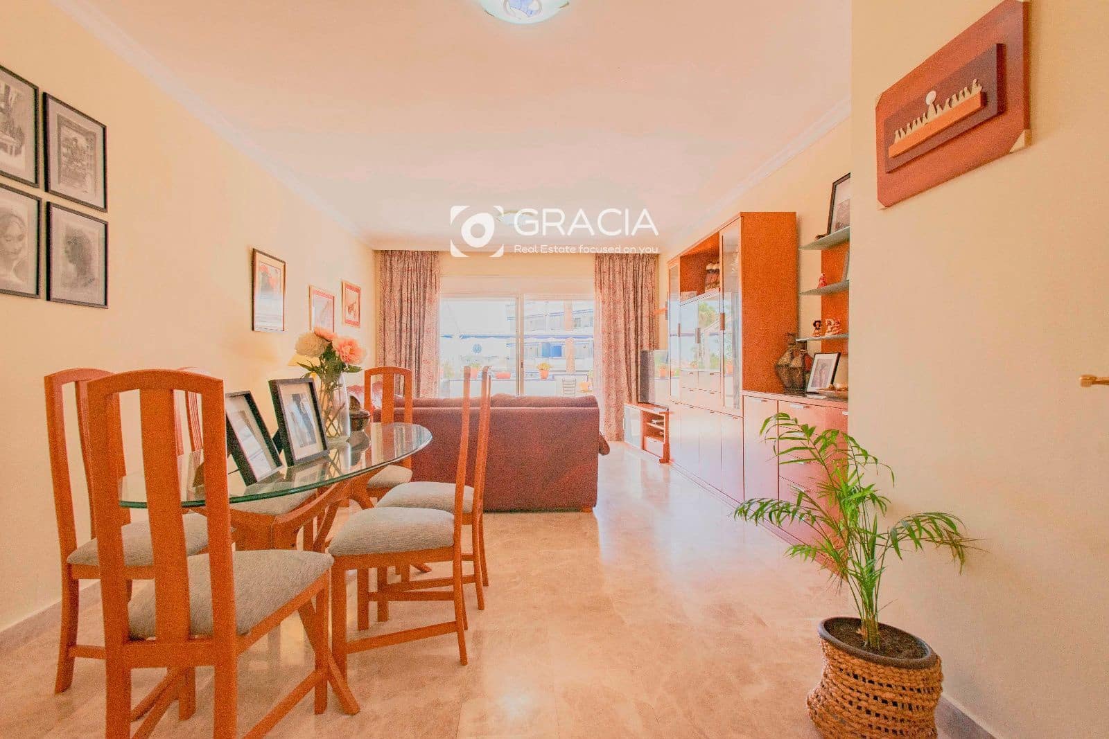 4 Zimmer Wohnung zu verkaufen in Los Cristianos mit Pool Garage - 849.000 € (Ref: 9552959)