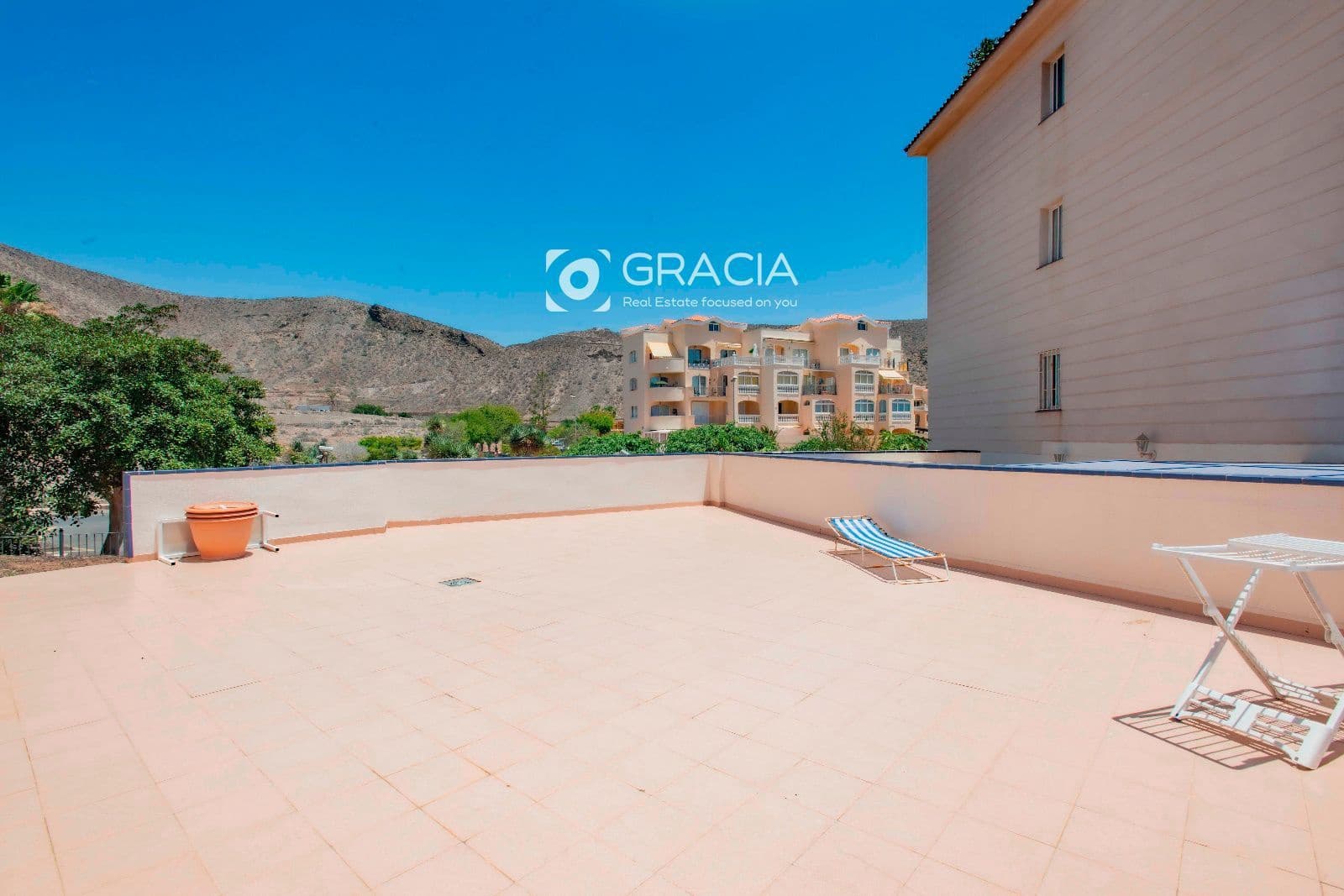 4 Zimmer Wohnung zu verkaufen in Los Cristianos mit Pool Garage - 849.000 € (Ref: 9552959)