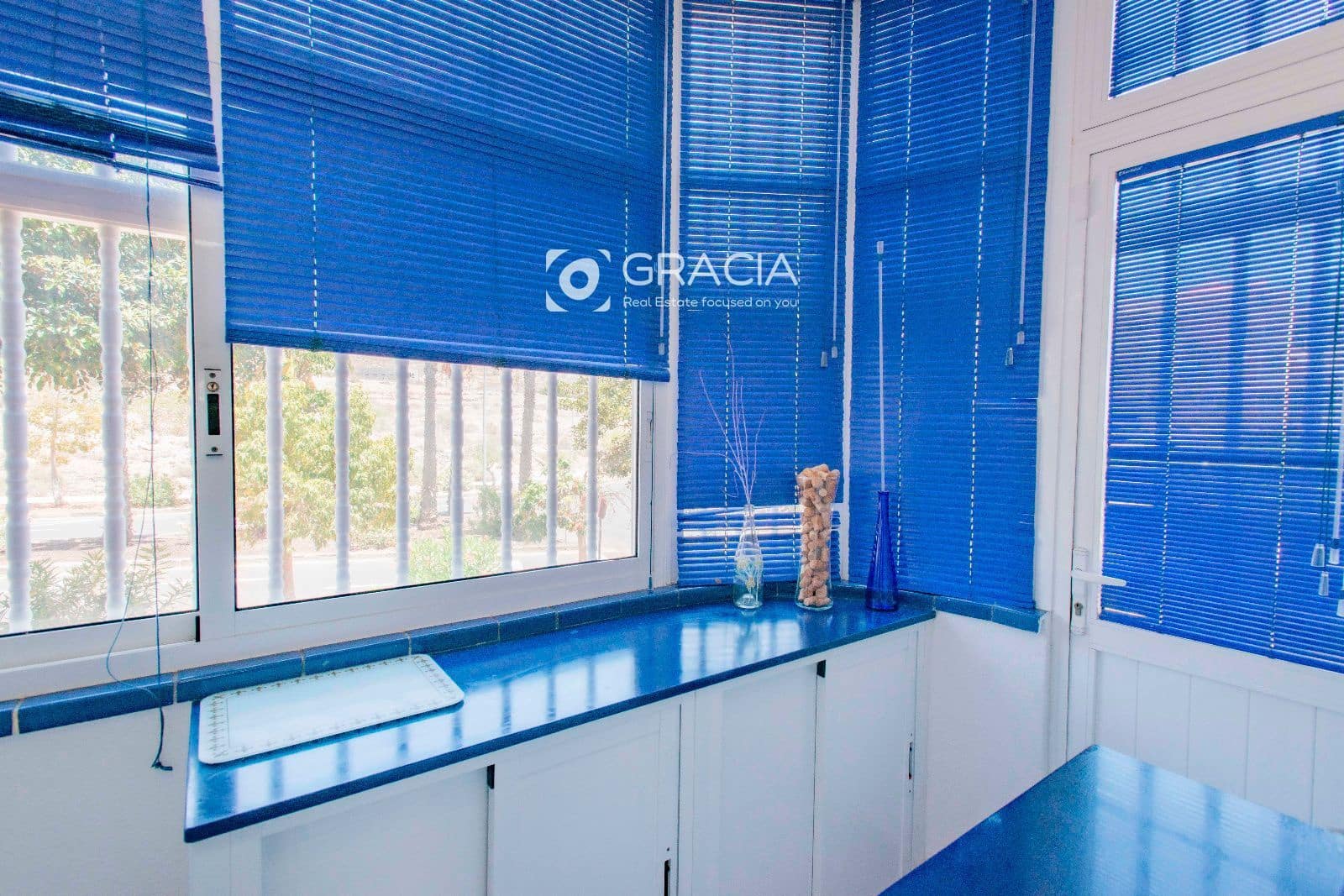 4 Zimmer Wohnung zu verkaufen in Los Cristianos mit Pool Garage - 849.000 € (Ref: 9552959)