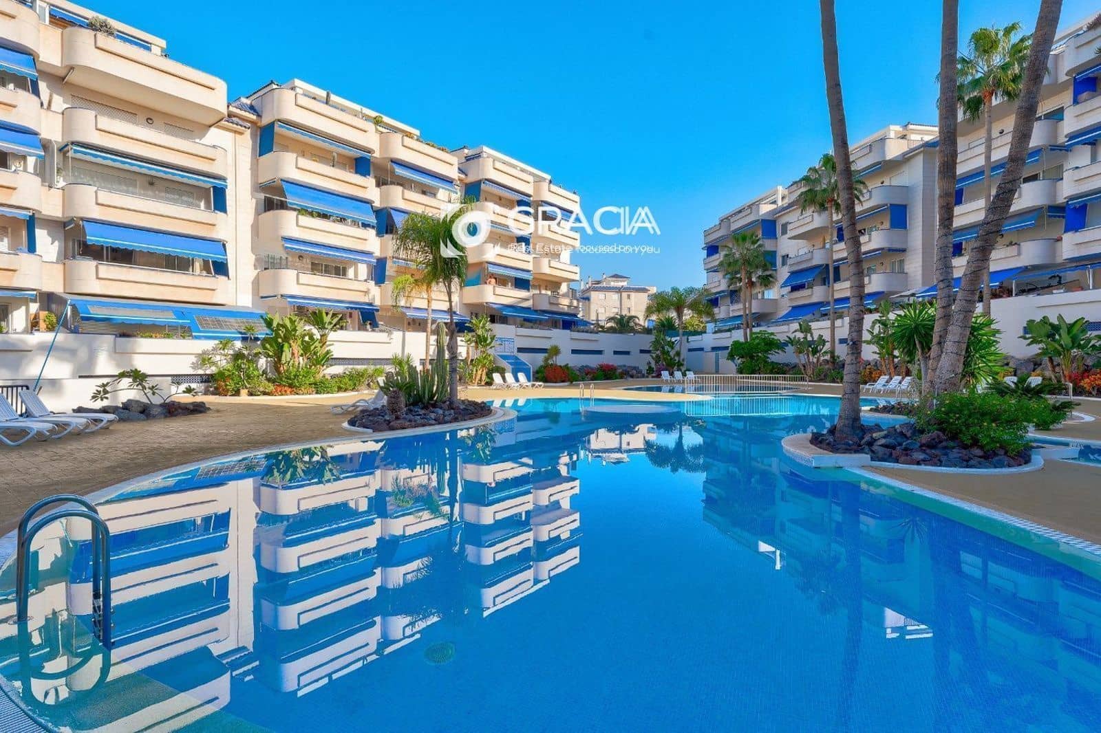 4 Zimmer Wohnung zu verkaufen in Los Cristianos mit Pool Garage - 849.000 € (Ref: 9552959)