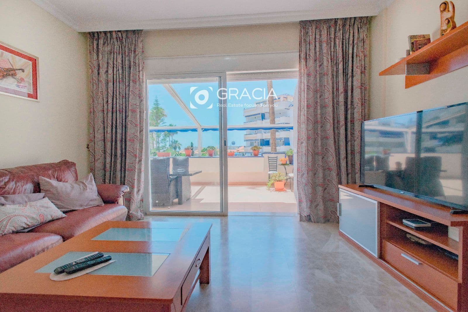 4 Zimmer Wohnung zu verkaufen in Los Cristianos mit Pool Garage - 849.000 € (Ref: 9552959)