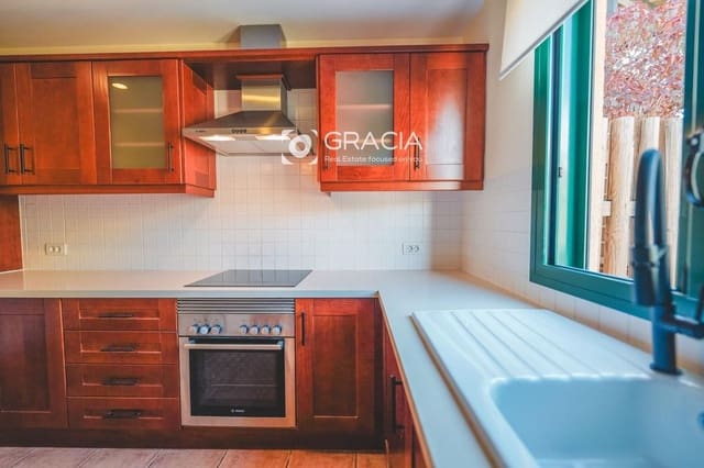 3 chambre Appartement à vendre à Golf del Sur, San Miguel de Abona avec piscine garage - 460 000 € (Ref: 9552961)