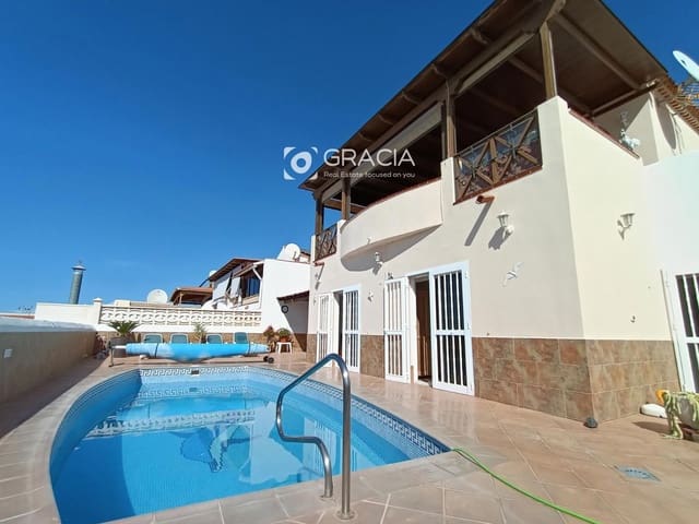 4 bedroom Villa for sale in Callao Salvaje, Adeje with pool - € 890,000 (Ref: 9552963)