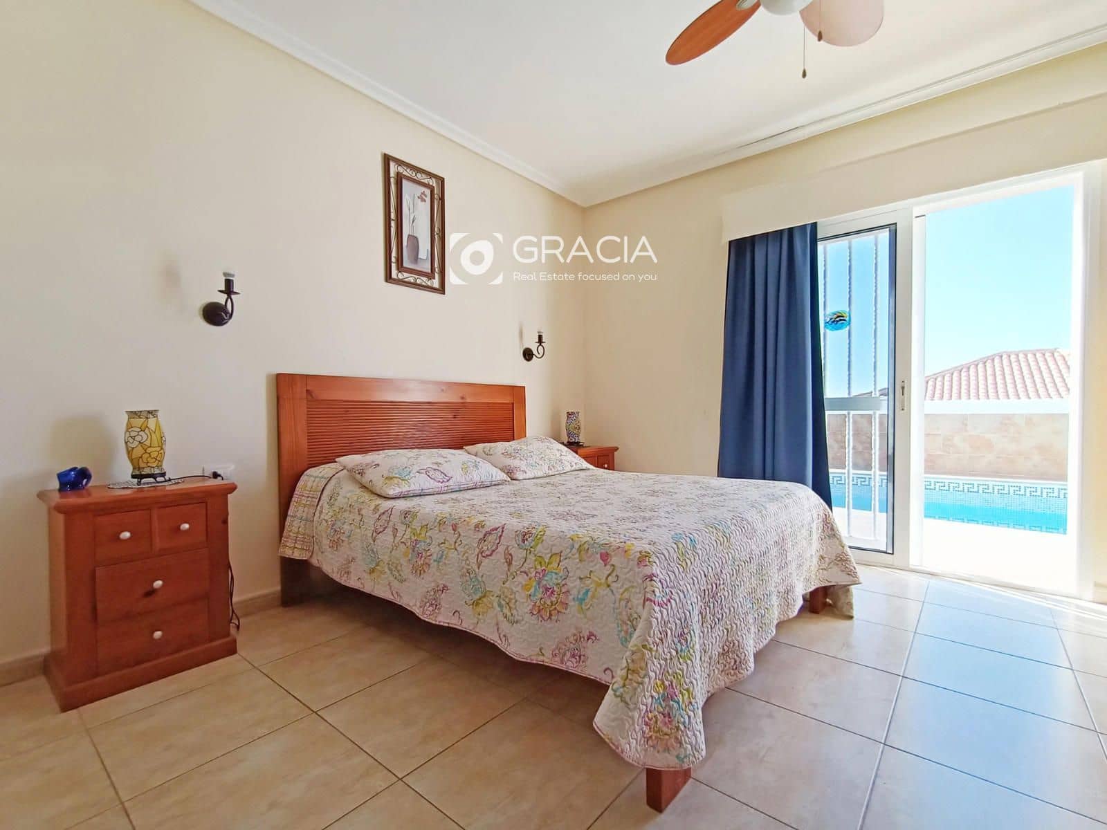 4 bedroom Villa for sale in Callao Salvaje with pool - € 890,000 (Ref: 9552963)
