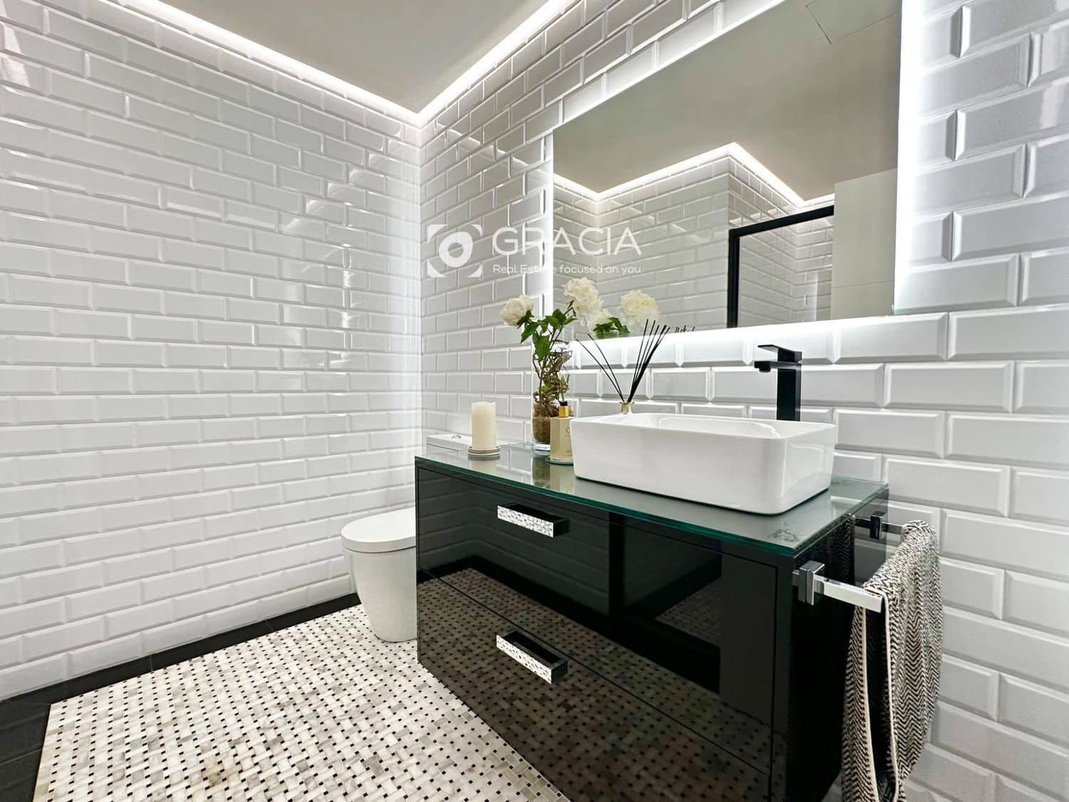 6 sovrum Hus till salu i Acoran med pool garage - 1 599 000 € (Ref: 9552964)