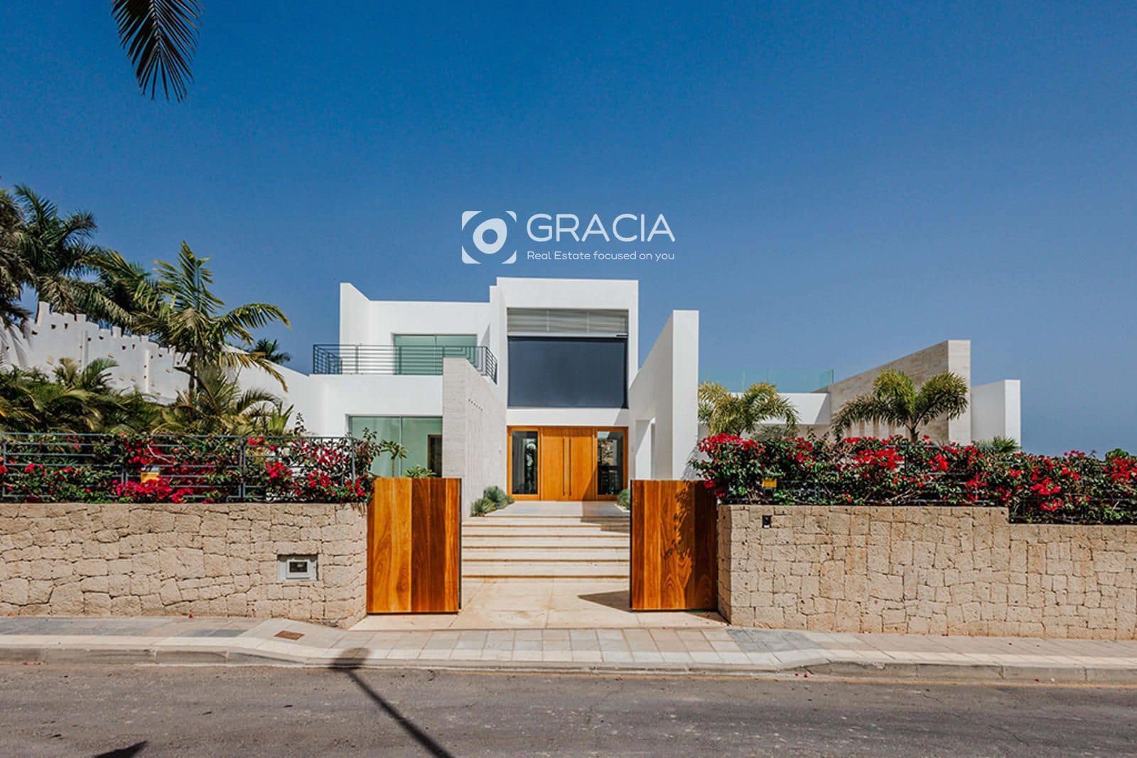 5 slaapkamer Huis te koop in Costa Adeje met zwembad garage - € 6.150.000 (Ref: 9552965)