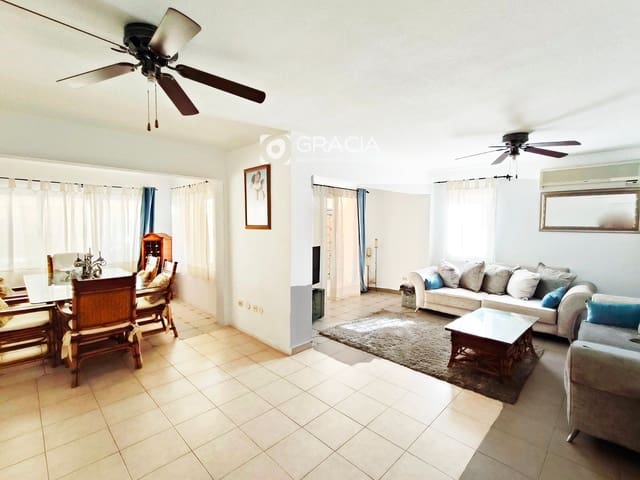 4 slaapkamer Huis te koop in Playa Fañabe, Adeje met garage - € 649.000 (Ref: 9552967)