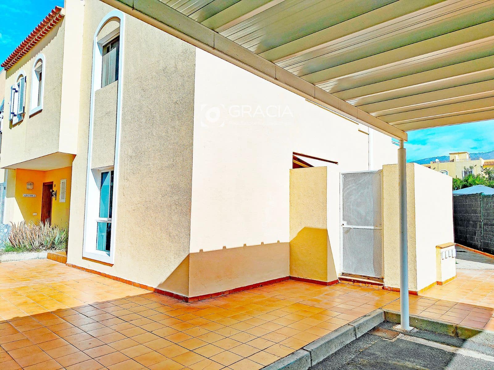 4 slaapkamer Huis te koop in Playa Fanabe met garage - € 649.000 (Ref: 9552967)