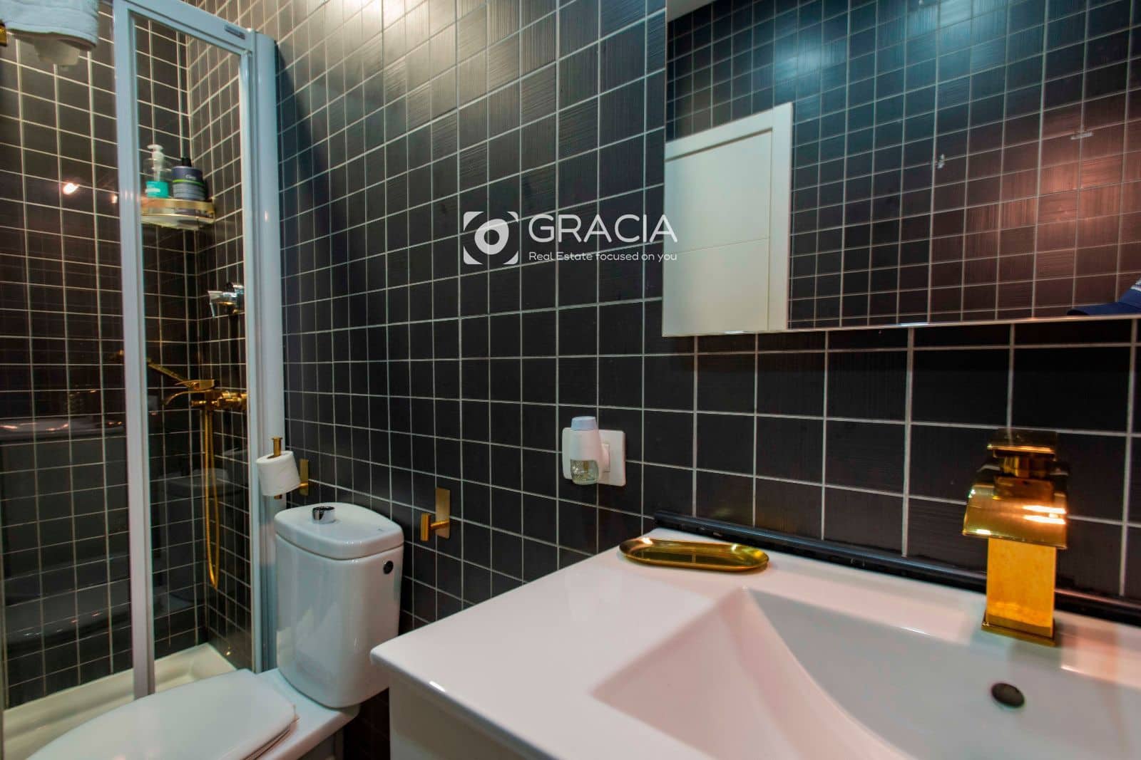 Piso en Playa Paraiso en venta con piscina - 245.000 € (Ref: 9552972)