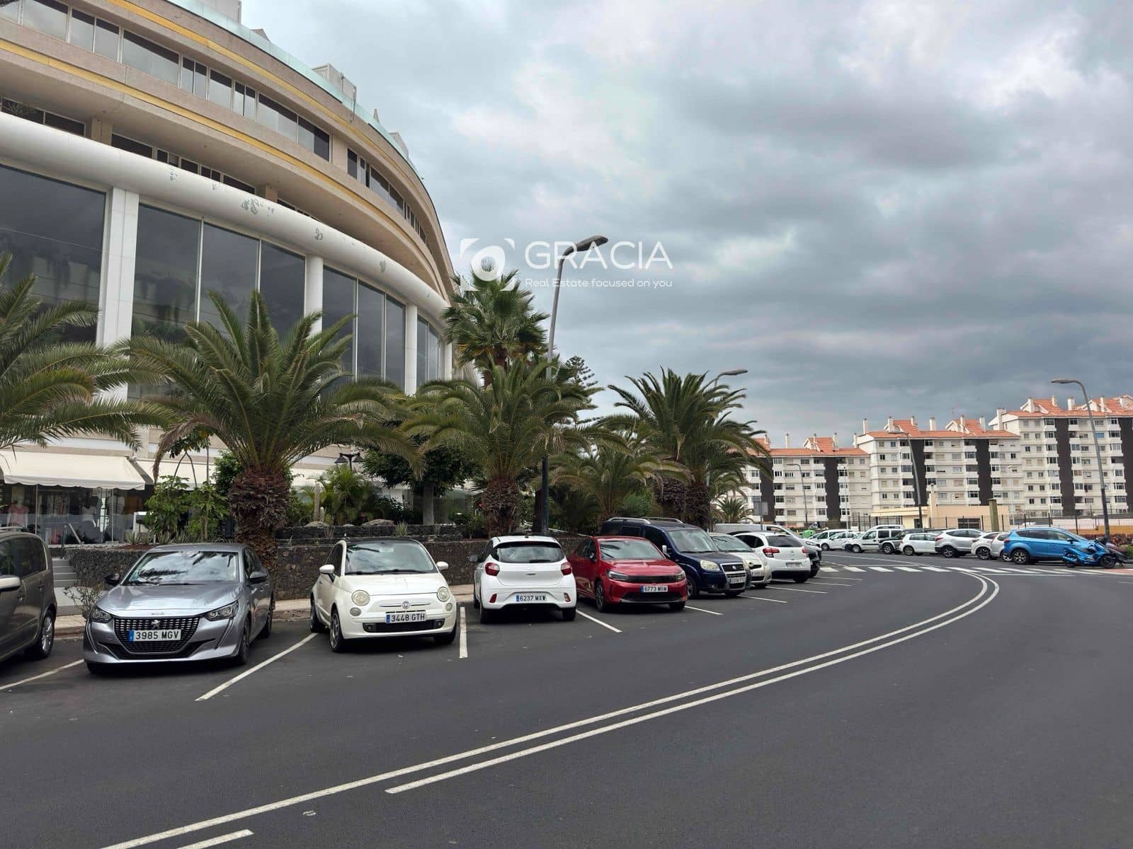 3 slaapkamer Flat te koop in Los Cristianos met zwembad garage - € 430.000 (Ref: 9552975)