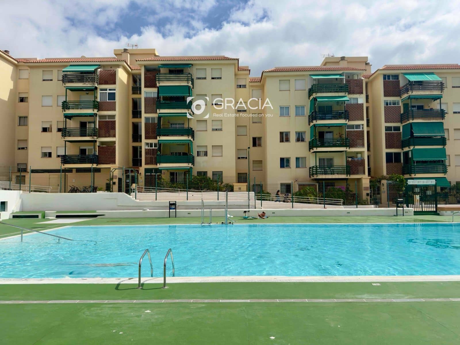 3 slaapkamer Flat te koop in Los Cristianos met zwembad garage - € 430.000 (Ref: 9552975)
