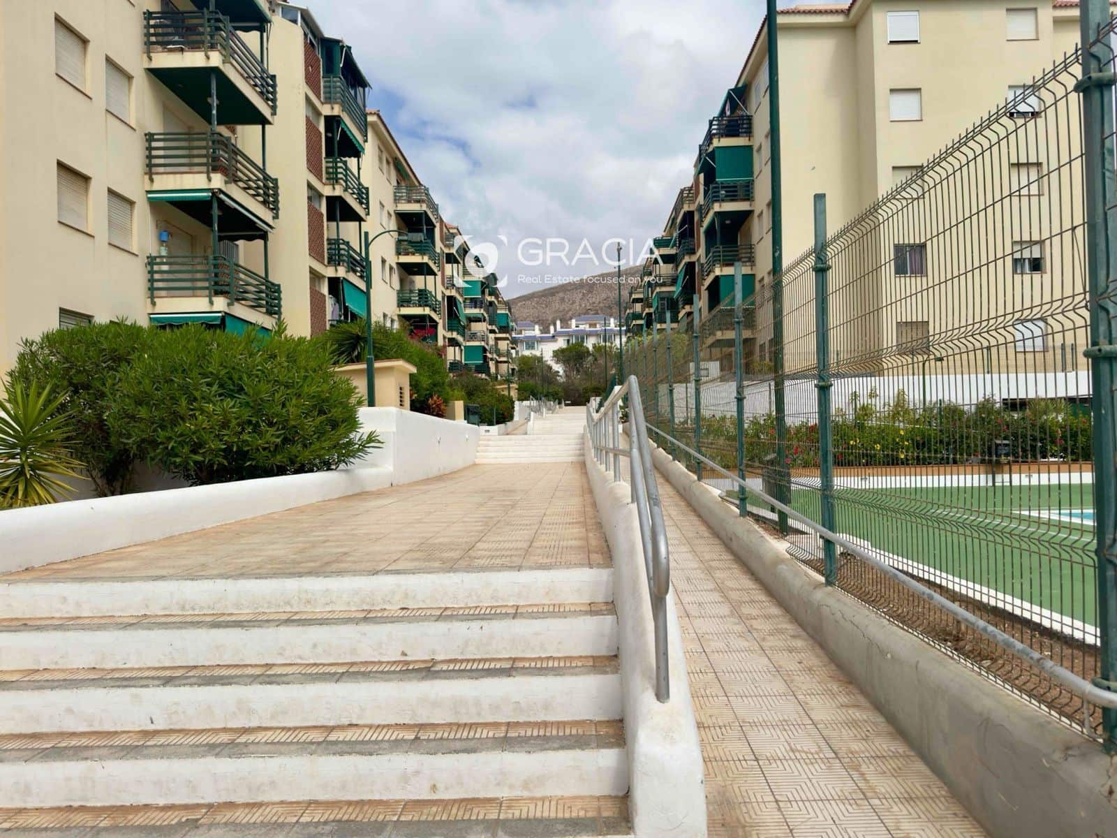 3 slaapkamer Flat te koop in Los Cristianos met zwembad garage - € 430.000 (Ref: 9552975)