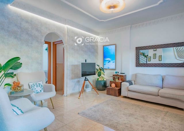 4 quarto Casa em Banda para venda em San Isidro de Abona, Granadilla de Abona com garagem - 446 000 € (Ref: 9552978)