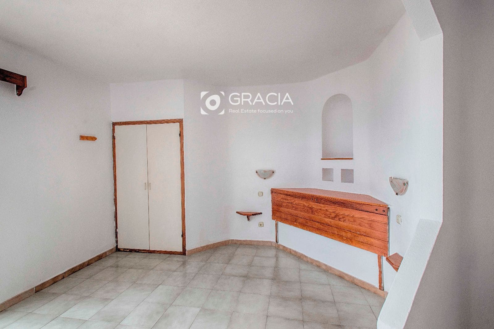 Piso en Playa Paraiso en venta con piscina - 190.000 € (Ref: 9552979)