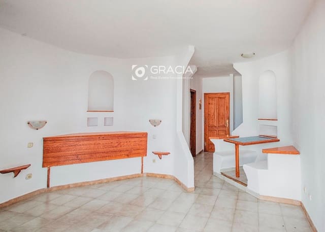 Piso en Playa Paraiso, Adeje en venta con piscina - 190.000 € (Ref: 9552979)