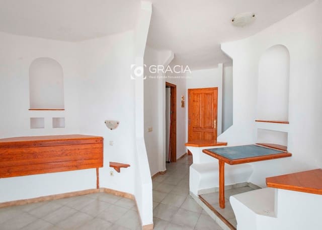 Piso en Playa Paraiso, Adeje en venta con piscina - 190.000 € (Ref: 9552979)