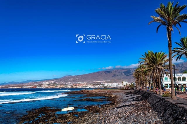 1 chambre Appartement à vendre à Playa de las Americas, Arona avec piscine garage - 275 000 € (Ref: 9552981)