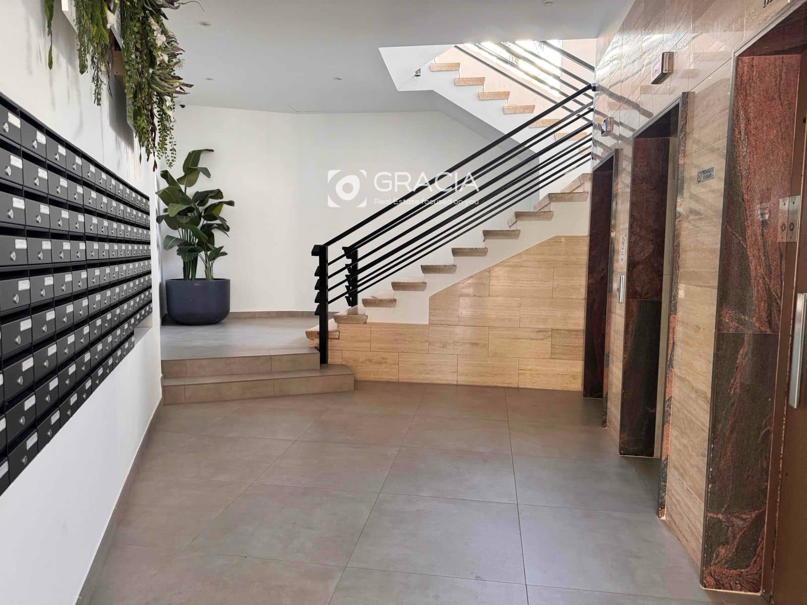 1 chambre Appartement à vendre à Playa de las Americas avec piscine garage - 275 000 € (Ref: 9552981)